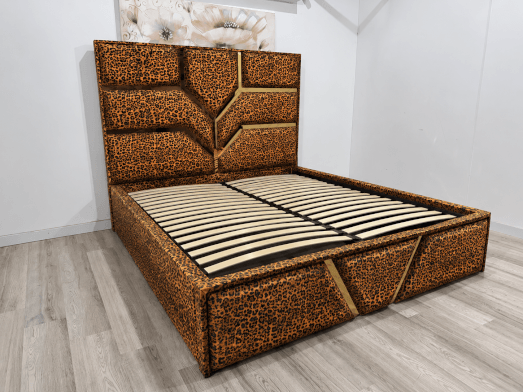 Pat-LYNE-animal-print-1-18